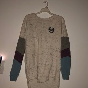 a sweatshirt/sweater that is a jersey type style!